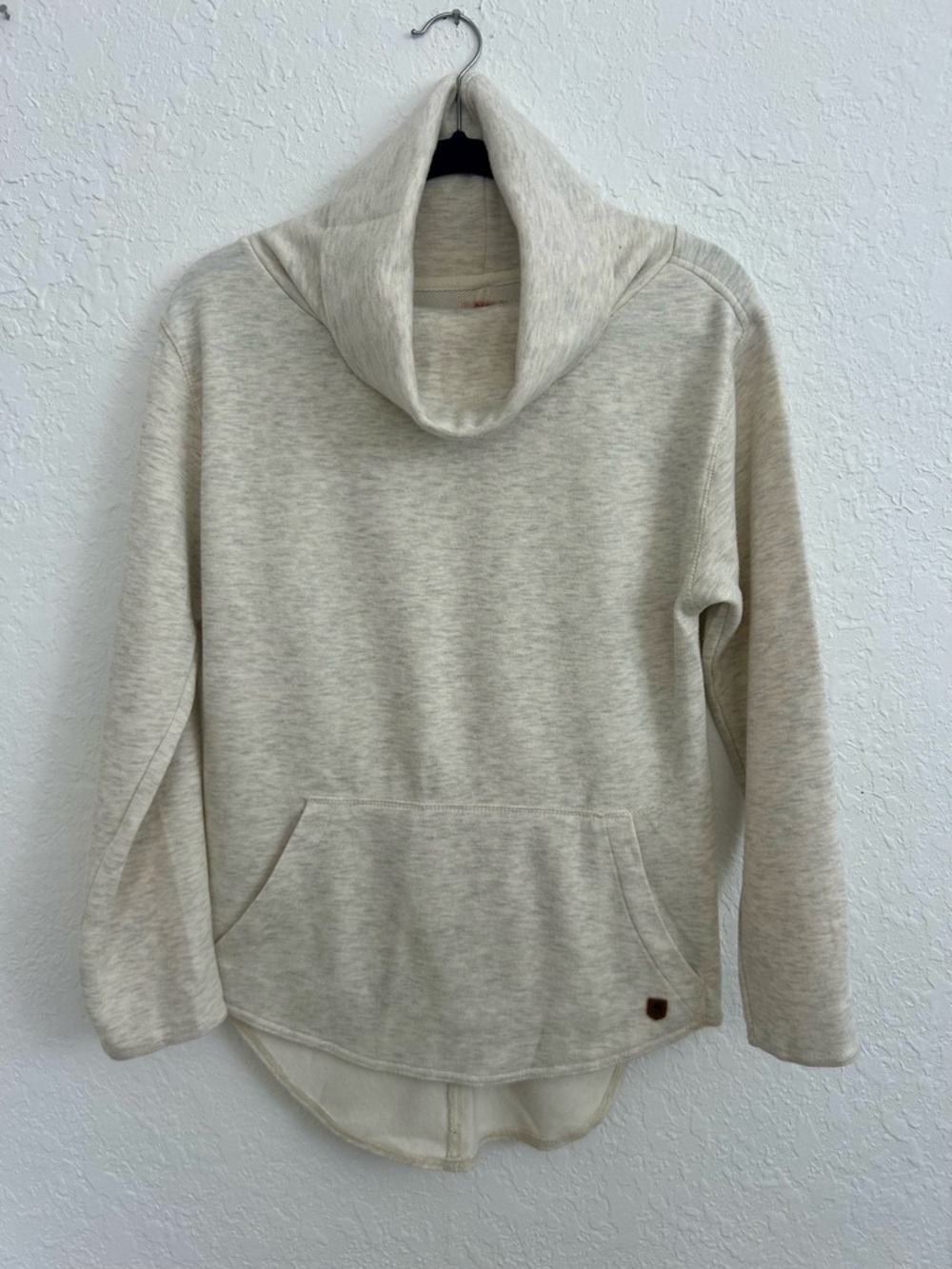 Burton DryRide Cream Cowl Neck Pullover
Hoodie Size Medium